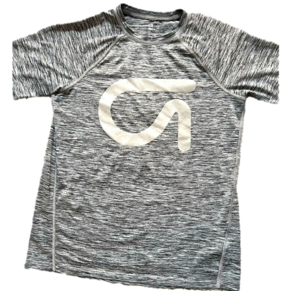 GAP Kid’s Preteen Drifit Short Sleeved Athletic Grey Top, Youth XXL -13/14 Years